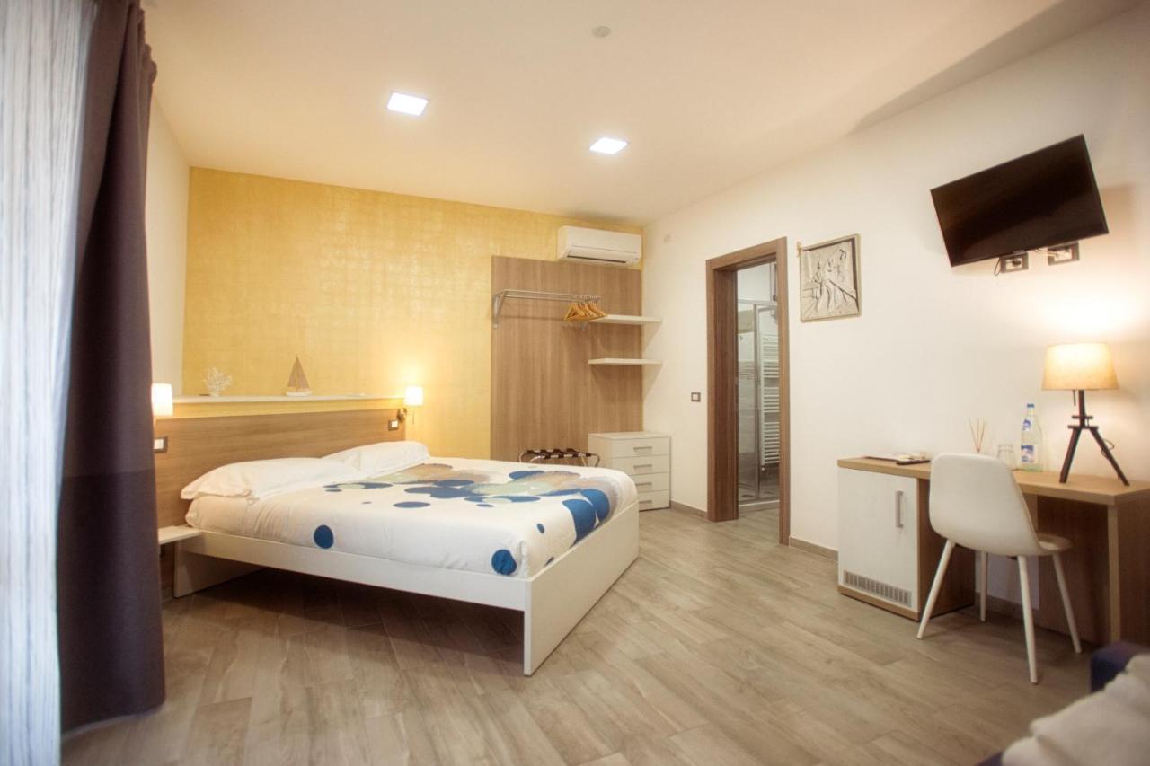 Marbianco B&B Marina Di Carrara Luaran gambar
